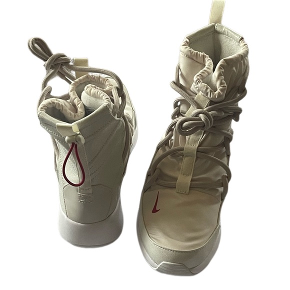 Nike Tanjun High Rise Womens Winter Snow Boots Phantom Red Sand SZ 8.5 - Picture 2 of 6